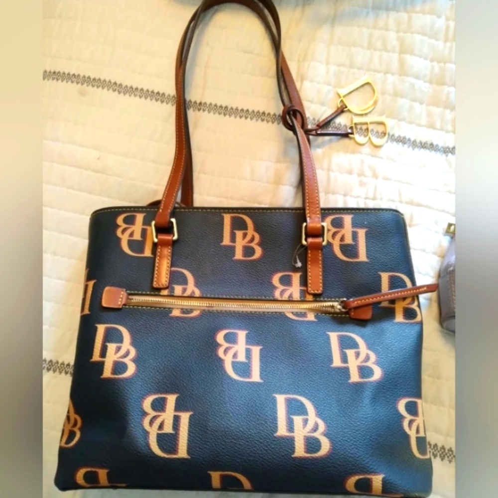 Dooney And Bourke Monogram Purse